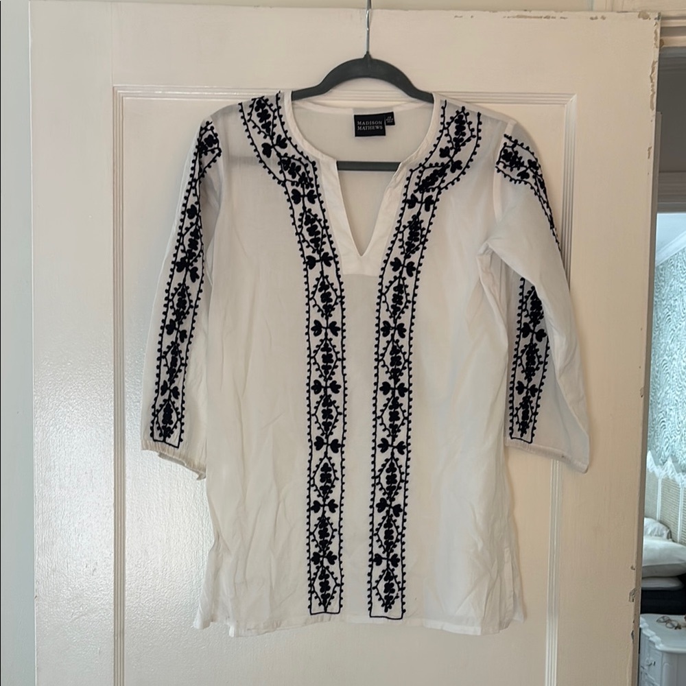 Madison Matthews White and Black Embroidered Women's Top